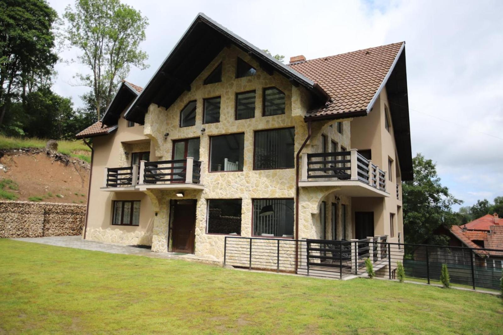 Kassa Villa Bran  Luaran gambar